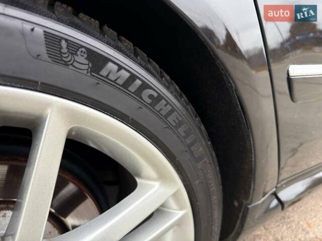 Черный Ауди С8, объемом двигателя 5.2 л и пробегом 153 тыс. км за 22777 $, фото 14 на Automoto.ua