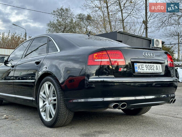 Ауди С8 2007 в Киеве на Automoto.ua Черный Ауди С8, объемом двигателя 5.2 л и пробегом 150 тыс. км за 14990 $, фото 61 на Automoto.ua