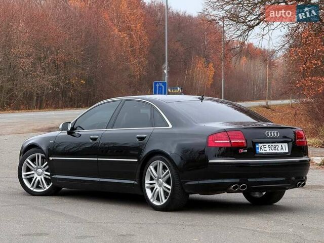 Черный Ауди С8, объемом двигателя 5.2 л и пробегом 153 тыс. км за 22777 $, фото 11 на Automoto.ua