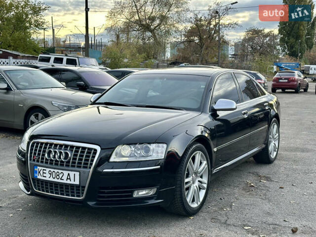 Ауди С8 2007 в Киеве на Automoto.ua Черный Ауди С8, объемом двигателя 5.2 л и пробегом 150 тыс. км за 14990 $, фото 10 на Automoto.ua