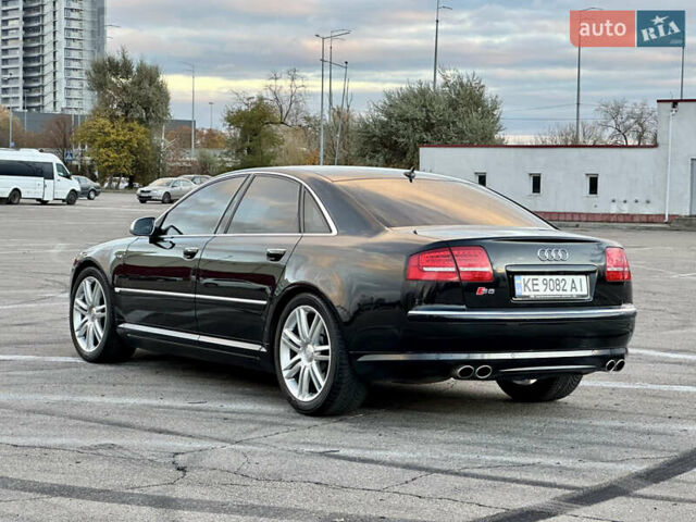 Ауди С8 2007 в Киеве на Automoto.ua Черный Ауди С8, объемом двигателя 5.2 л и пробегом 150 тыс. км за 14990 $, фото 55 на Automoto.ua
