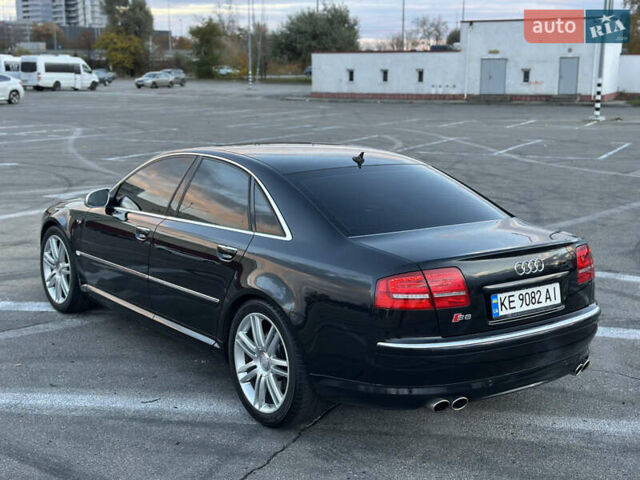 Ауди С8 2007 в Киеве на Automoto.ua Черный Ауди С8, объемом двигателя 5.2 л и пробегом 150 тыс. км за 14990 $, фото 7 на Automoto.ua