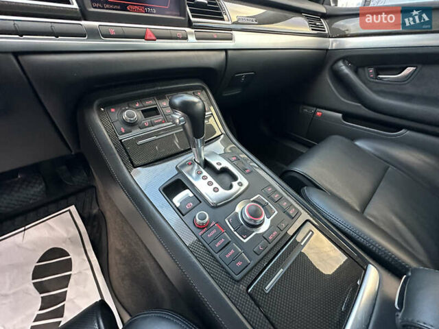 Ауди С8 2007 в Киеве на Automoto.ua Черный Ауди С8, объемом двигателя 5.2 л и пробегом 150 тыс. км за 14990 $, фото 20 на Automoto.ua