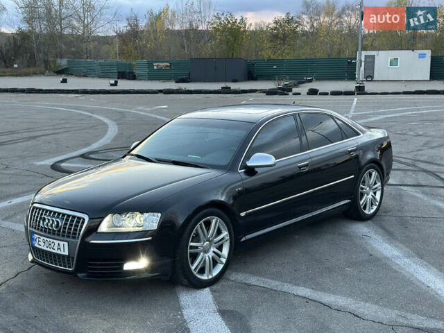 Ауди С8 2007 в Киеве на Automoto.ua Черный Ауди С8, объемом двигателя 5.2 л и пробегом 150 тыс. км за 14990 $, фото 13 на Automoto.ua