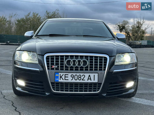 Ауди С8 2007 в Киеве на Automoto.ua Черный Ауди С8, объемом двигателя 5.2 л и пробегом 150 тыс. км за 14990 $, фото 11 на Automoto.ua