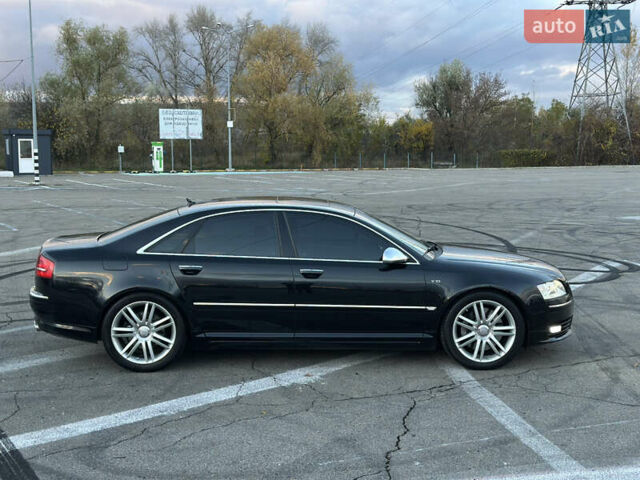 Ауди С8 2007 в Киеве на Automoto.ua Черный Ауди С8, объемом двигателя 5.2 л и пробегом 150 тыс. км за 14990 $, фото 9 на Automoto.ua