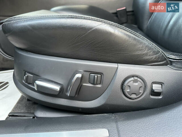 Ауди С8 2007 в Киеве на Automoto.ua Черный Ауди С8, объемом двигателя 5.2 л и пробегом 150 тыс. км за 14990 $, фото 21 на Automoto.ua