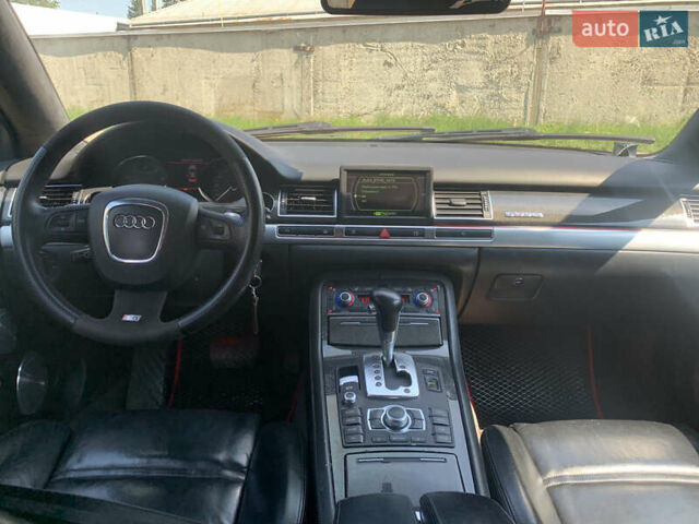 Чорний Ауді S8, об'ємом двигуна 5.2 л та пробігом 262 тис. км за 15000 $, фото 30 на Automoto.ua