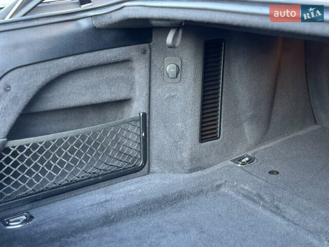 Ауди С8 2007 в Киеве на Automoto.ua Черный Ауди С8, объемом двигателя 5.2 л и пробегом 150 тыс. км за 14990 $, фото 63 на Automoto.ua