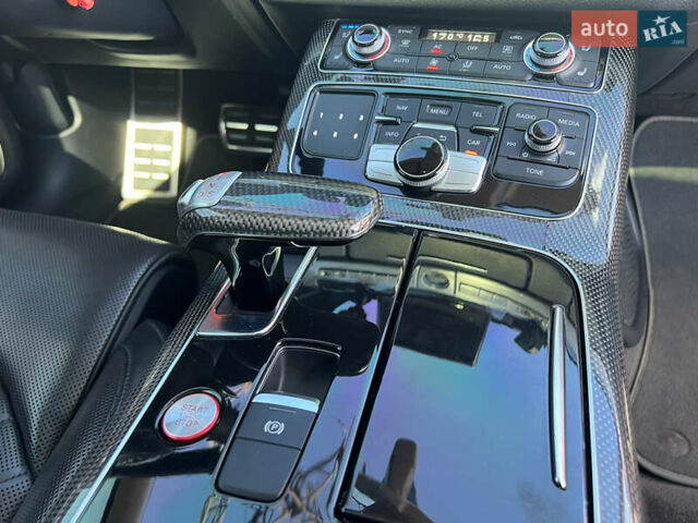 Черный Ауди С8, объемом двигателя 3.99 л и пробегом 159 тыс. км за 20900 $, фото 33 на Automoto.ua