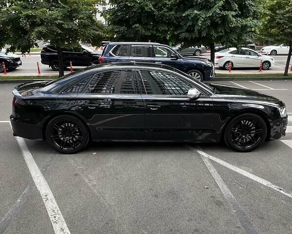 Чорний Ауді S8, об'ємом двигуна 3.99 л та пробігом 230 тис. км за 49999 $, фото 10 на Automoto.ua