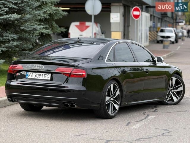 Чорний Ауді S8, об'ємом двигуна 3.99 л та пробігом 218 тис. км за 30900 $, фото 3 на Automoto.ua