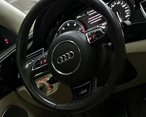 Черный Ауди С8, объемом двигателя 4 л и пробегом 205 тыс. км за 34000 $, фото 26 на Automoto.ua