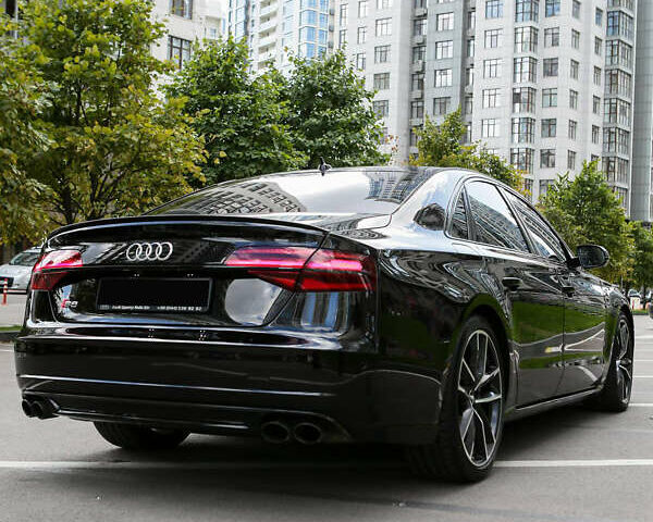 Чорний Ауді S8, об'ємом двигуна 3.99 л та пробігом 131 тис. км за 55000 $, фото 22 на Automoto.ua