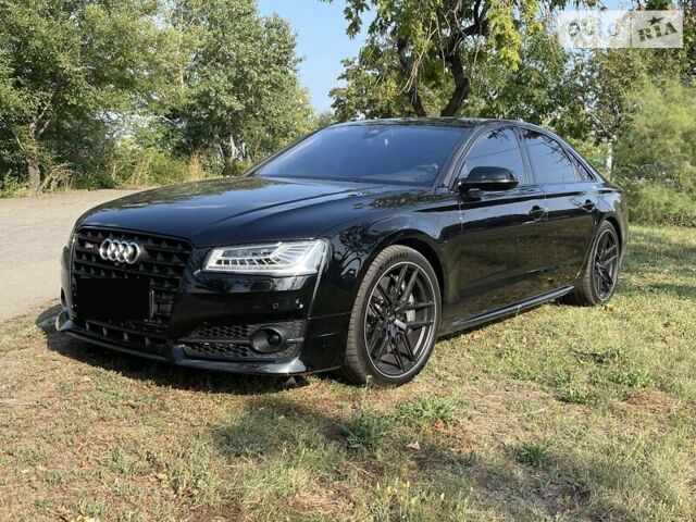 Чорний Ауді S8, об'ємом двигуна 4 л та пробігом 42 тис. км за 77000 $, фото 1 на Automoto.ua