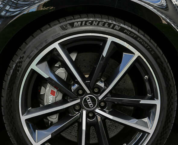 Чорний Ауді S8, об'ємом двигуна 3.99 л та пробігом 124 тис. км за 58000 $, фото 51 на Automoto.ua