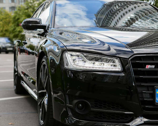Чорний Ауді S8, об'ємом двигуна 3.99 л та пробігом 131 тис. км за 55000 $, фото 4 на Automoto.ua