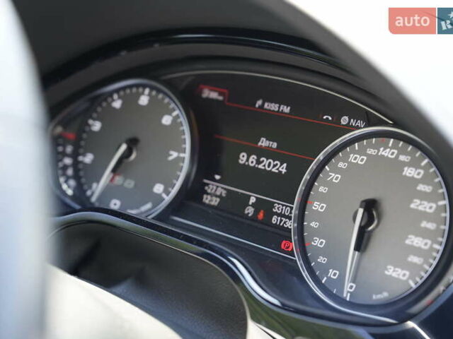 Ауди С8 2017 в Днепре (Днепропетровске) на Automoto.ua Черный Ауди С8, объемом двигателя 3.99 л и пробегом 62 тыс. км за 66000 $, фото 14 на Automoto.ua