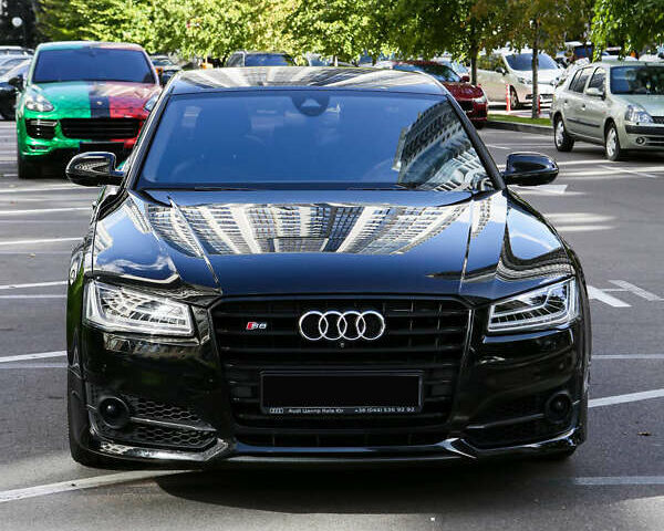 Чорний Ауді S8, об'ємом двигуна 3.99 л та пробігом 131 тис. км за 55000 $, фото 9 на Automoto.ua
