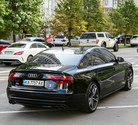 Чорний Ауді S8, об'ємом двигуна 3.99 л та пробігом 124 тис. км за 58000 $, фото 3 на Automoto.ua