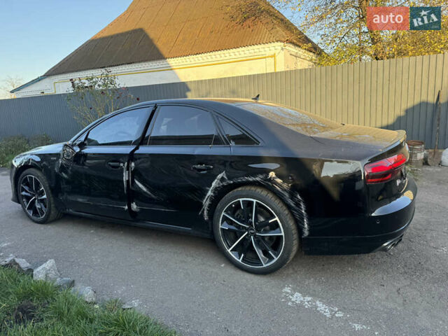 Черный Ауди С8, объемом двигателя 3.99 л и пробегом 130 тыс. км за 24500 $, фото 2 на Automoto.ua
