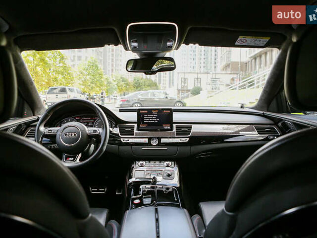 Чорний Ауді S8, об'ємом двигуна 3.99 л та пробігом 131 тис. км за 55000 $, фото 35 на Automoto.ua