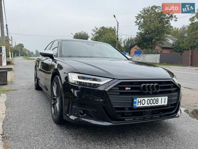 Черный Ауди С8, объемом двигателя 4 л и пробегом 122 тыс. км за 78000 $, фото 3 на Automoto.ua