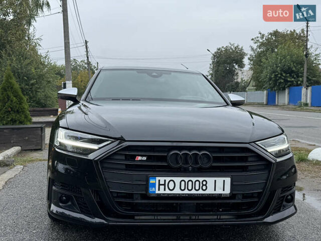 Черный Ауди С8, объемом двигателя 4 л и пробегом 122 тыс. км за 78000 $, фото 2 на Automoto.ua
