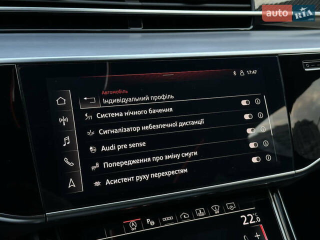 Черный Ауди С8, объемом двигателя 4 л и пробегом 57 тыс. км за 87999 $, фото 58 на Automoto.ua