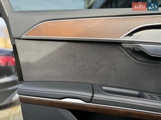 Чорний Ауді S8, об'ємом двигуна 4 л та пробігом 115 тис. км за 88900 $, фото 26 на Automoto.ua