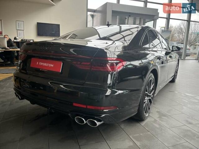 Черный Ауди С8, объемом двигателя 4 л и пробегом 53 тыс. км за 136465 $, фото 14 на Automoto.ua