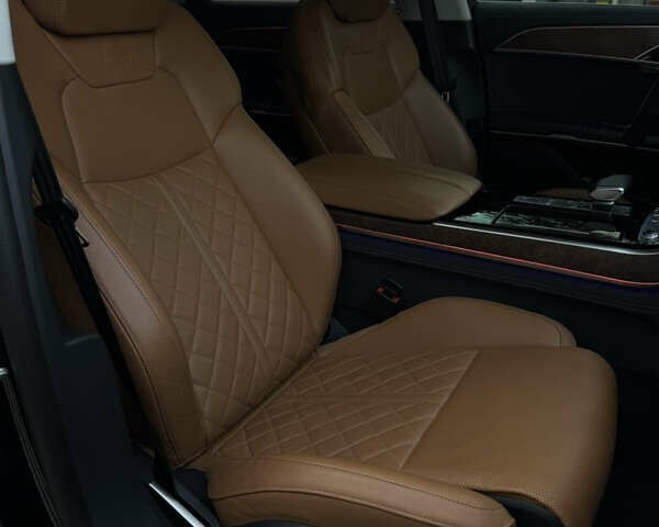Чорний Ауді S8, об'ємом двигуна 4 л та пробігом 104 тис. км за 92400 $, фото 30 на Automoto.ua
