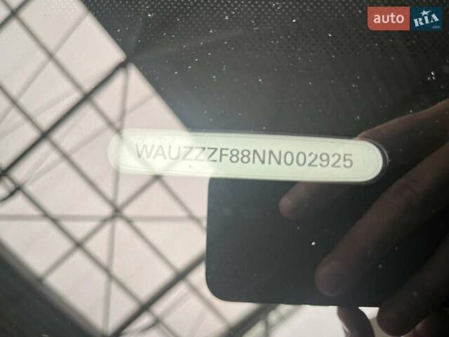 Черный Ауди С8, объемом двигателя 4 л и пробегом 53 тыс. км за 136465 $, фото 65 на Automoto.ua