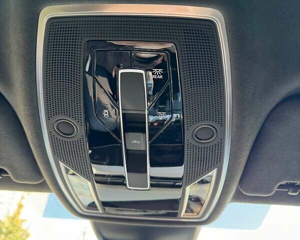 Чорний Ауді S8, об'ємом двигуна 4 л та пробігом 50 тис. км за 126000 $, фото 64 на Automoto.ua