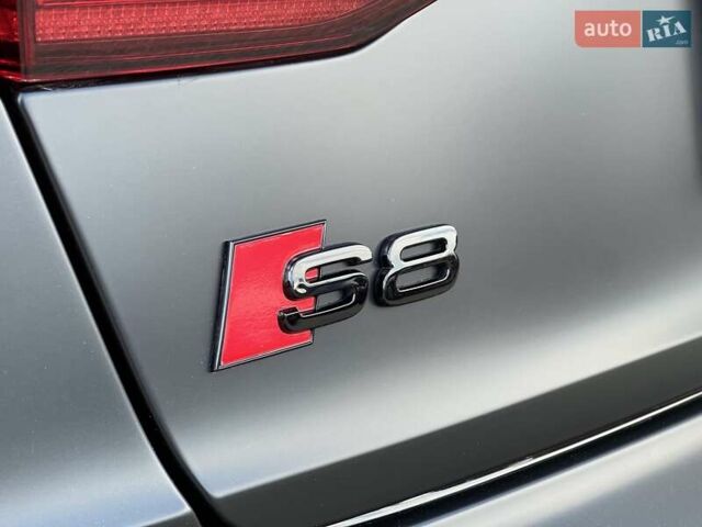 Ауди С8 2022 в Киеве на Automoto.ua Черный Ауди С8, объемом двигателя 4 л и пробегом 85 тыс. км за 102000 $, фото 11 на Automoto.ua
