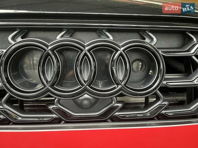 Черный Ауди С8, объемом двигателя 4 л и пробегом 53 тыс. км за 136465 $, фото 27 на Automoto.ua