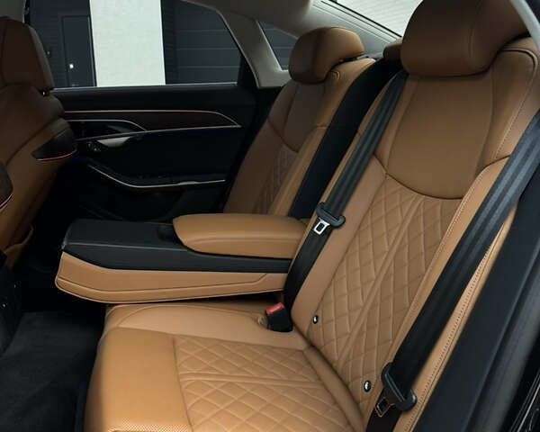 Чорний Ауді S8, об'ємом двигуна 4 л та пробігом 104 тис. км за 92400 $, фото 38 на Automoto.ua