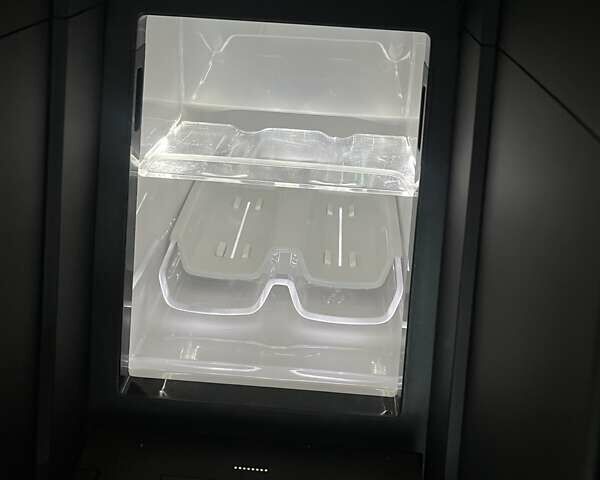 Черный Ауди С8, объемом двигателя 4 л и пробегом 53 тыс. км за 136465 $, фото 39 на Automoto.ua