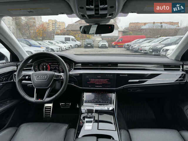 Черный Ауди С8, объемом двигателя 4 л и пробегом 43 тыс. км за 114000 $, фото 21 на Automoto.ua