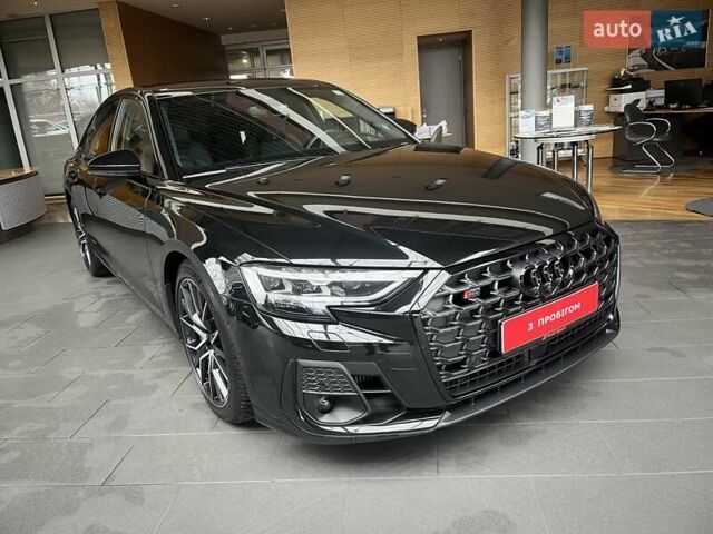 Черный Ауди С8, объемом двигателя 4 л и пробегом 53 тыс. км за 136465 $, фото 7 на Automoto.ua