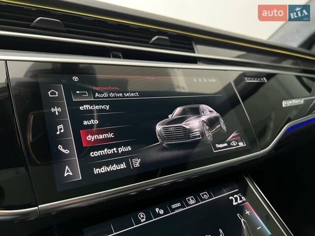 Черный Ауди С8, объемом двигателя 4 л и пробегом 90 тыс. км за 97000 $, фото 31 на Automoto.ua