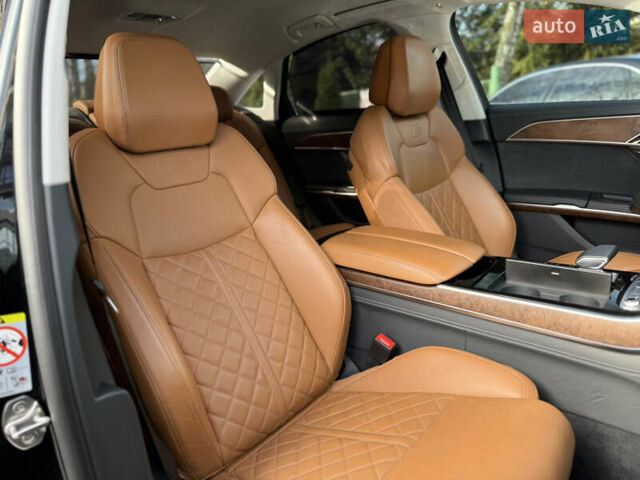 Чорний Ауді S8, об'ємом двигуна 4 л та пробігом 115 тис. км за 88900 $, фото 67 на Automoto.ua