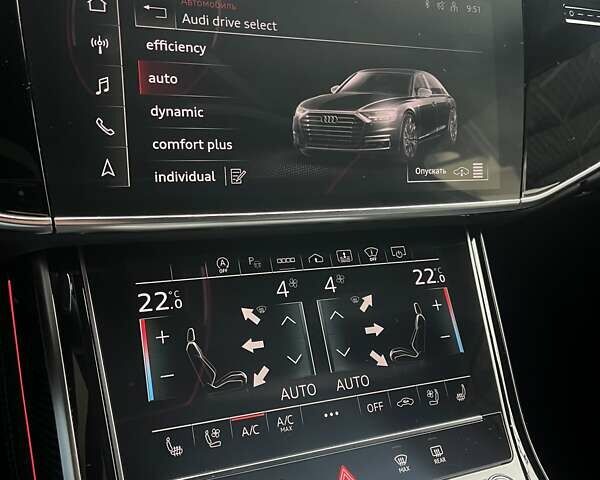 Черный Ауди С8, объемом двигателя 4 л и пробегом 53 тыс. км за 136465 $, фото 60 на Automoto.ua