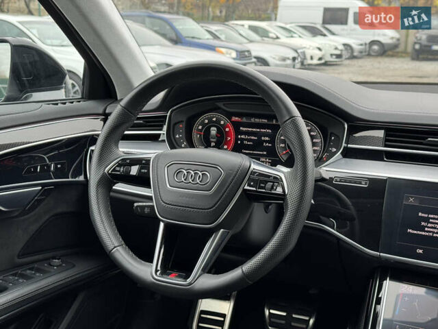 Черный Ауди С8, объемом двигателя 4 л и пробегом 43 тыс. км за 114000 $, фото 20 на Automoto.ua
