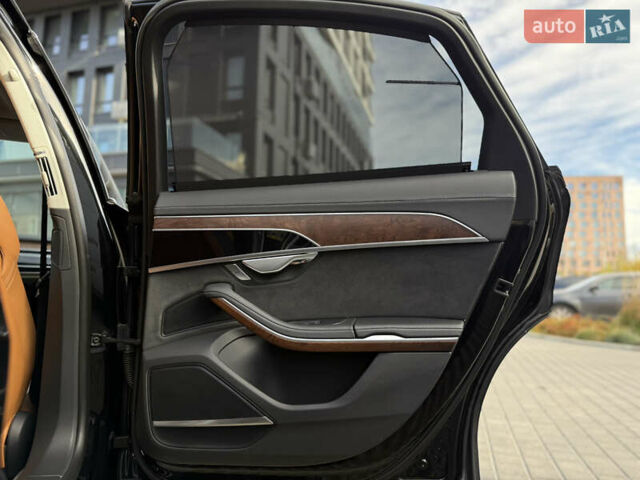 Чорний Ауді S8, об'ємом двигуна 4 л та пробігом 115 тис. км за 88900 $, фото 60 на Automoto.ua