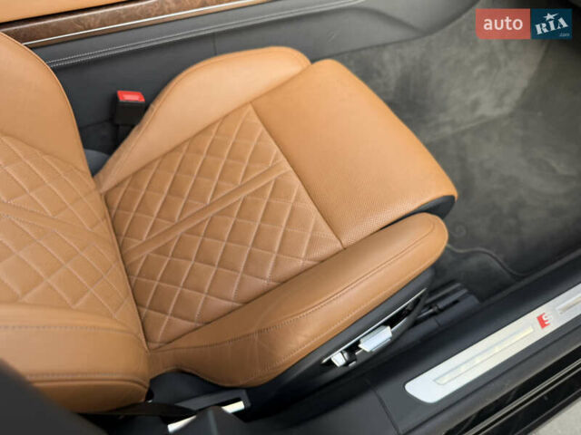 Чорний Ауді S8, об'ємом двигуна 4 л та пробігом 115 тис. км за 88900 $, фото 66 на Automoto.ua