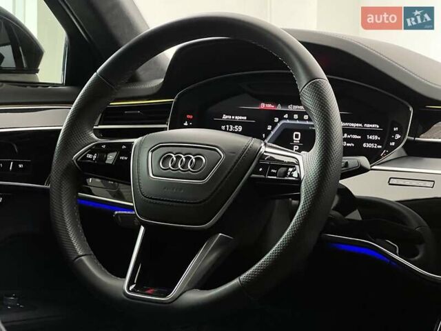 Черный Ауди С8, объемом двигателя 4 л и пробегом 90 тыс. км за 97000 $, фото 14 на Automoto.ua