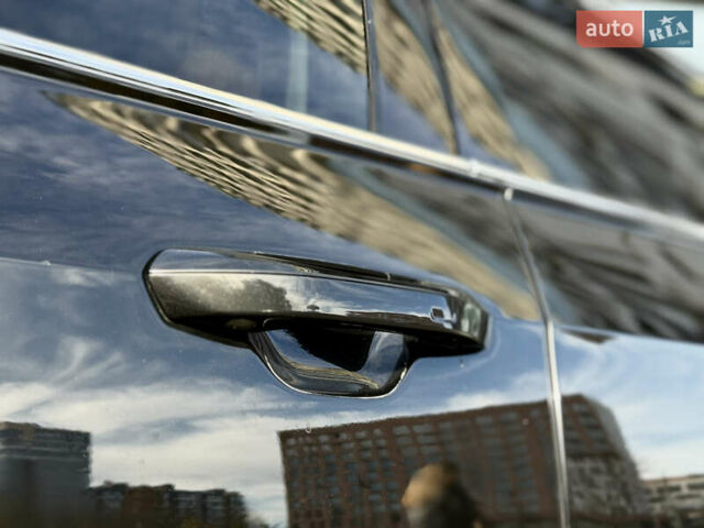 Чорний Ауді S8, об'ємом двигуна 4 л та пробігом 115 тис. км за 88900 $, фото 23 на Automoto.ua