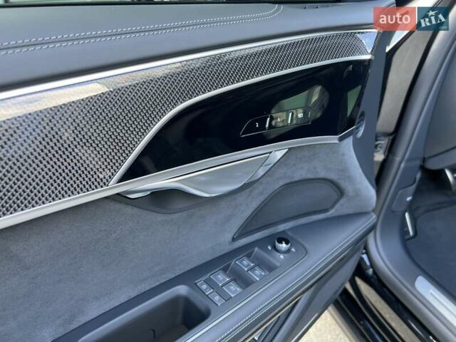 Ауди С8 2022 в Киеве на Automoto.ua Черный Ауди С8, объемом двигателя 4 л и пробегом 85 тыс. км за 102000 $, фото 24 на Automoto.ua