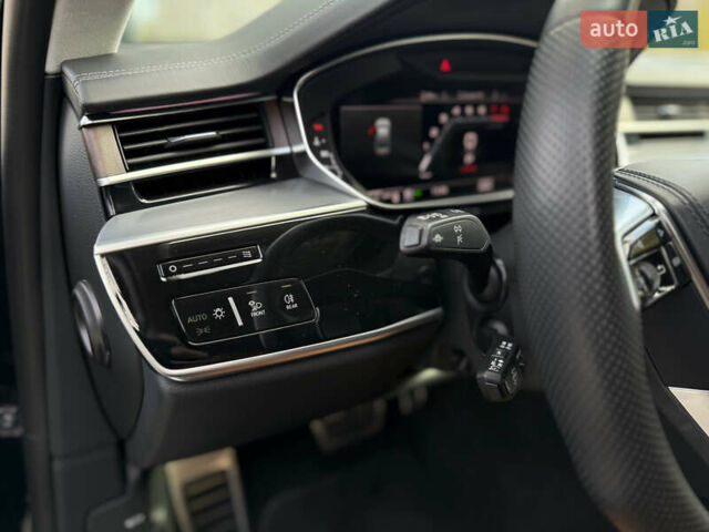 Чорний Ауді S8, об'ємом двигуна 4 л та пробігом 115 тис. км за 88900 $, фото 32 на Automoto.ua